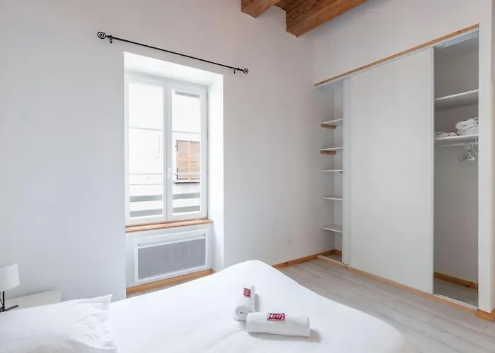 Le Sud - Proche Perouges Apartamento Chalamont