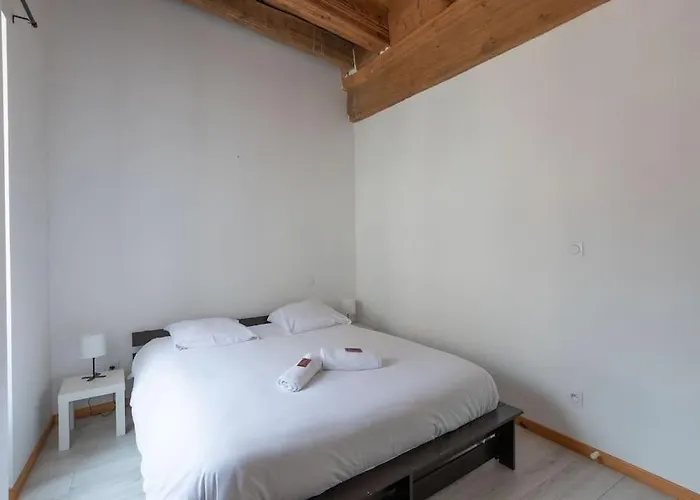 Le Sud - Proche Perouges